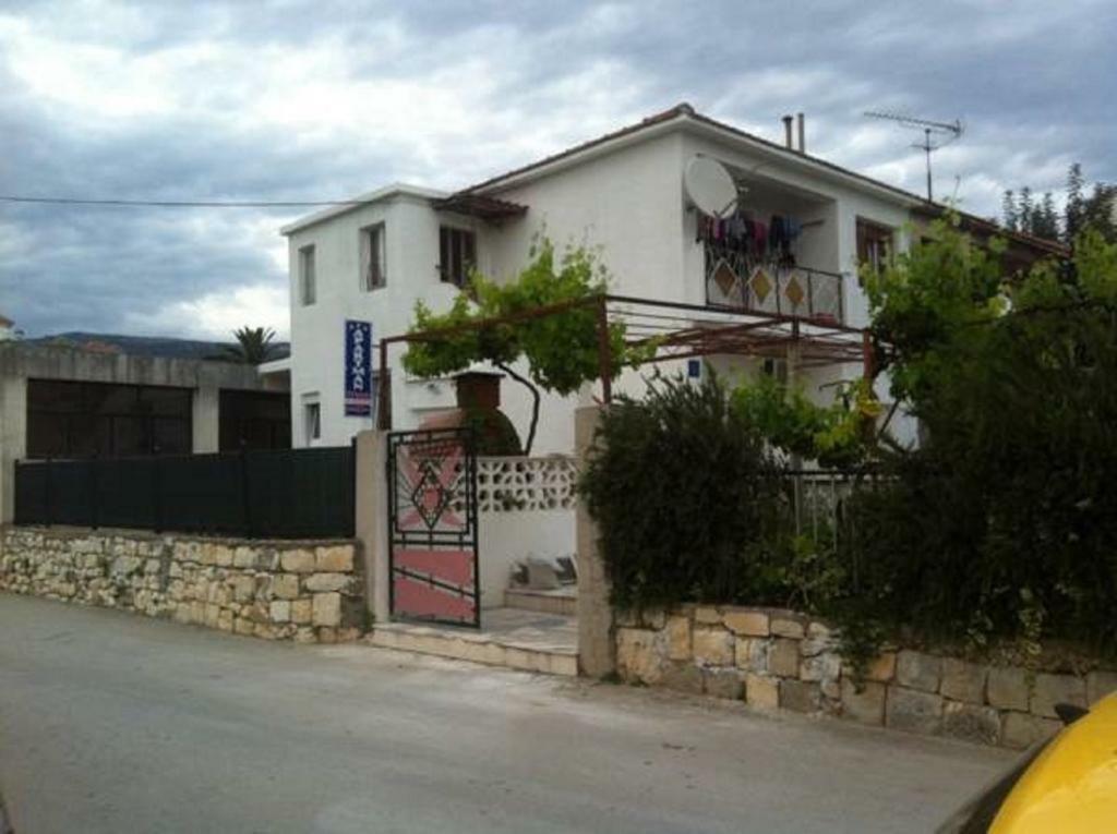 Apartment Nehaj Kastela Exterior photo